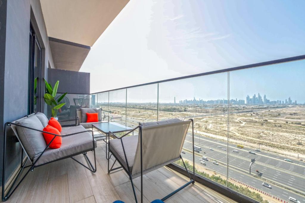 هتل ایزی گو - بینگهتی هایتس 1 بی آر کامفورتابل - EasyGo - Binghatti Heights 1BR Comfortable