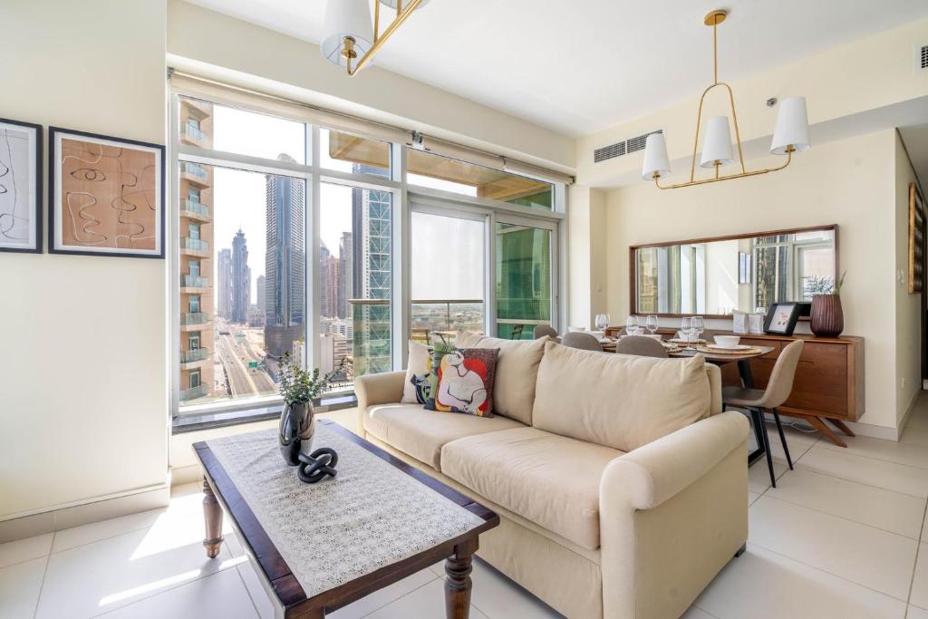 هتل گست ردی - برایت اند هوملی نزدیک به دبی مال - GuestReady - Bright and Homely near the Dubai Mall