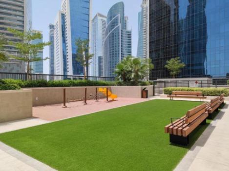 هتل مدرن برند نیو 1 بی آر آپارتمان این زادا تاور - Modern Brand New 1 BR Apartment in ZADA Tower