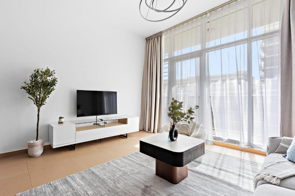 هتل سیلک هاوس لاکژریس ۱ بی دی آر نکس تو گلف کورت - Silkhaus Luxurious 1 BDR Next to Golf Course