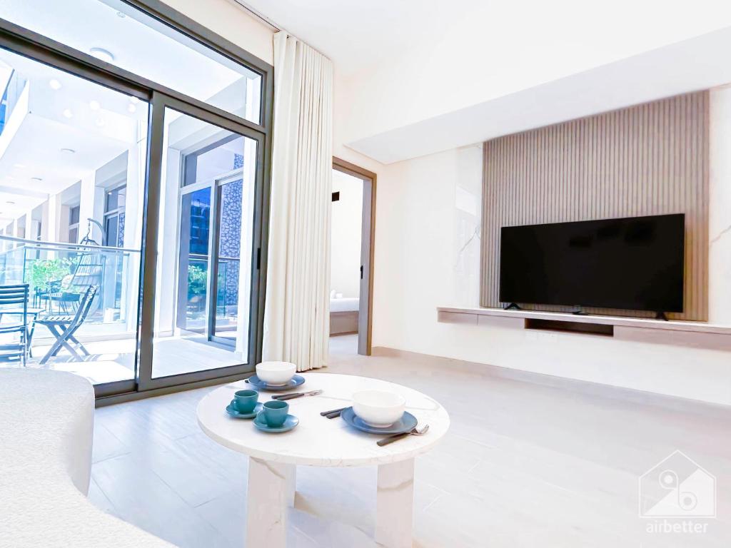 هتل برایایت اند اسپیشس ۱بدروم ویت بالکونی این دبی - Bright & Spacious 1Bedroom with Balcony in Dubai