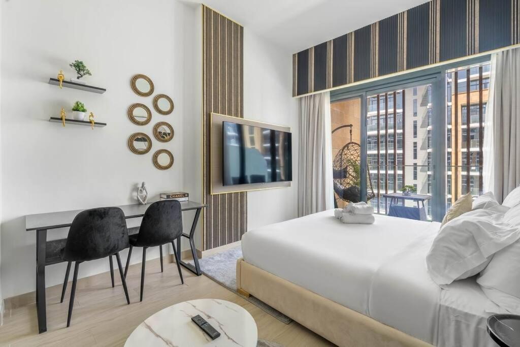 هتل مدرن لاکچری ریتریت - استونینگ ویوز اند آمنییتیس - Modern Luxury Retreat - Stunning Views & Amenities