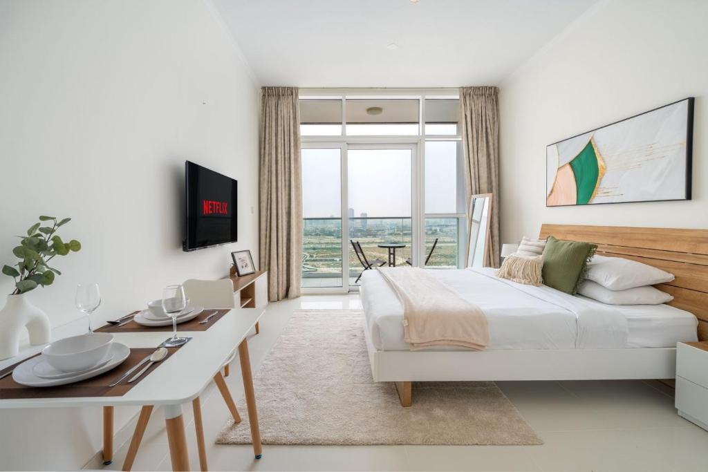 هتل گوست ردی - کانتمپورری گت اوی این دامک هیلز - GuestReady - Contemporary getaway in Damac Hills