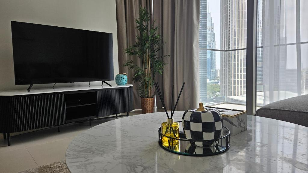 هتل ام اچ - برج کراون - داون تاون ۲ بی اچ کی - رفرنس ۱۶۰۴ - MH - Burj Crown- Downtown 2BHK - REF1604