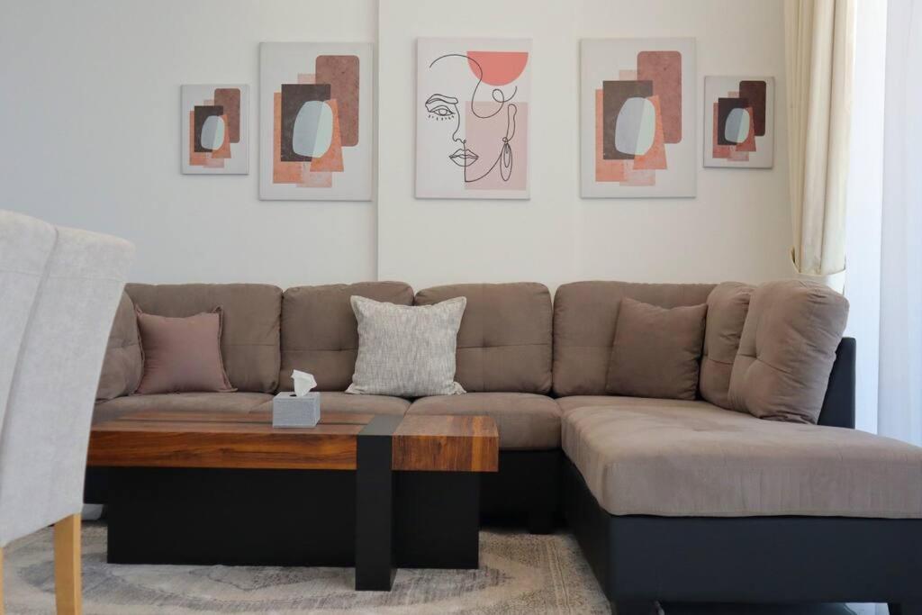 هتل واندرلاست ۲ بی آر آپارتمان - Wanderlust 2BR Apartment