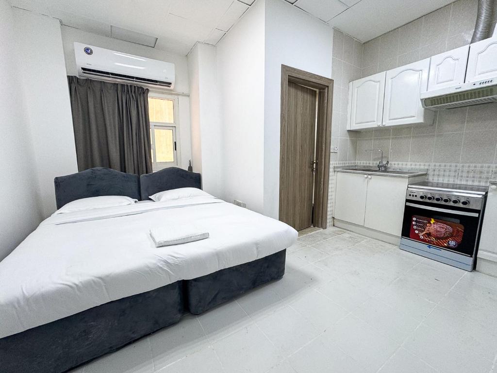 هتل کاراما استار ریزیدنس ۲ - هوم استی Karama Star Residence 2 - Home Stay
