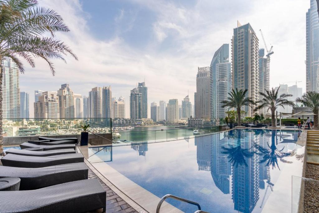 هتل گست ردی - اسلیک هوم اوورلوکینگ پام جمیرا - GuestReady - Sleek home overlooking Palm Jumeirah