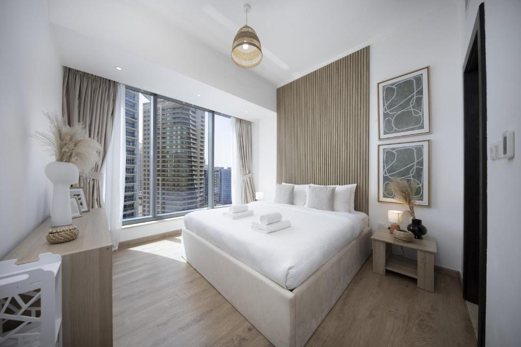 هتل شیک اند کامفی وان بی آر این دبی مارینا - Chic & Comfy 1BR in Dubai Marina