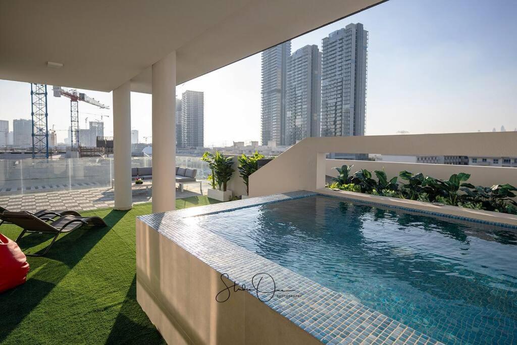 هتل نیو لاکچری آپارت ۲ بد پرایوت پول ۶ پرس آکسفورد ۲۱۲ جی وی سی دبی - New Luxury Appart 2 Bed Private Pool 6 pers Oxford 212 JVC Dubai