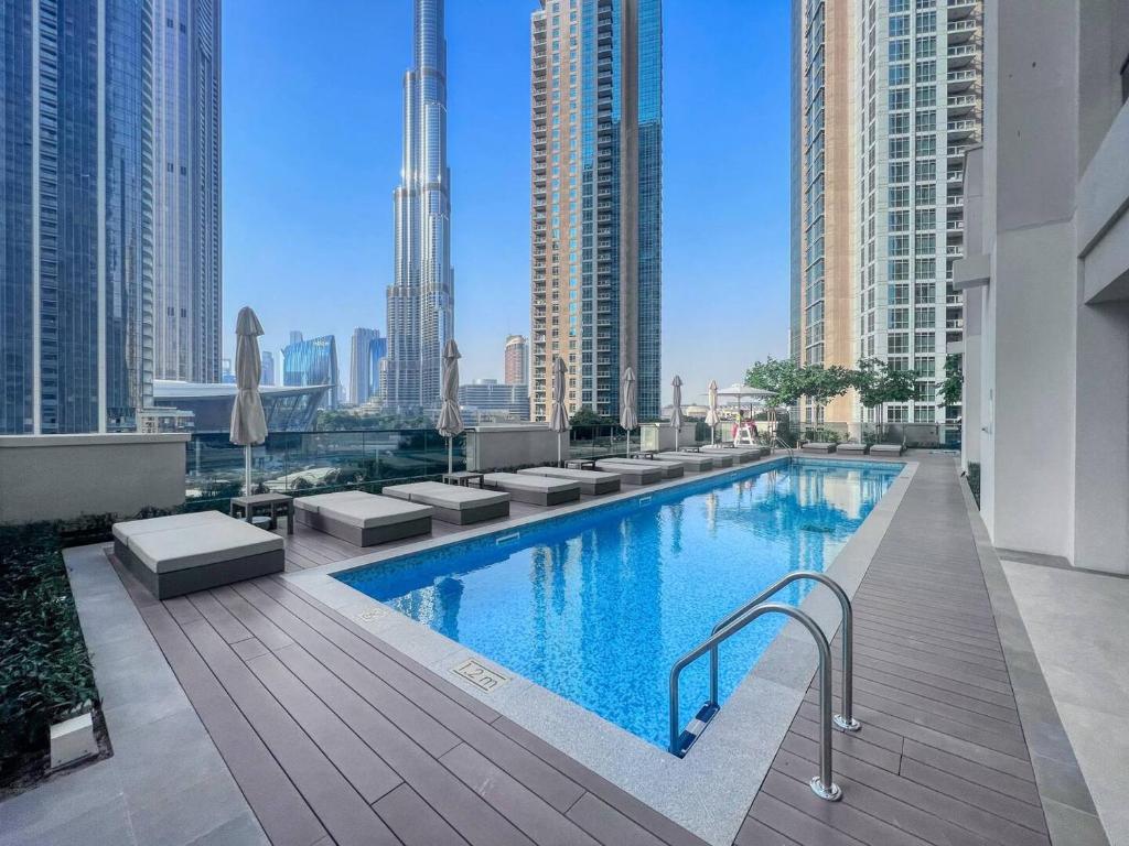 هتل پریوال - اکت داون تاون - Prival - ACT Downtown