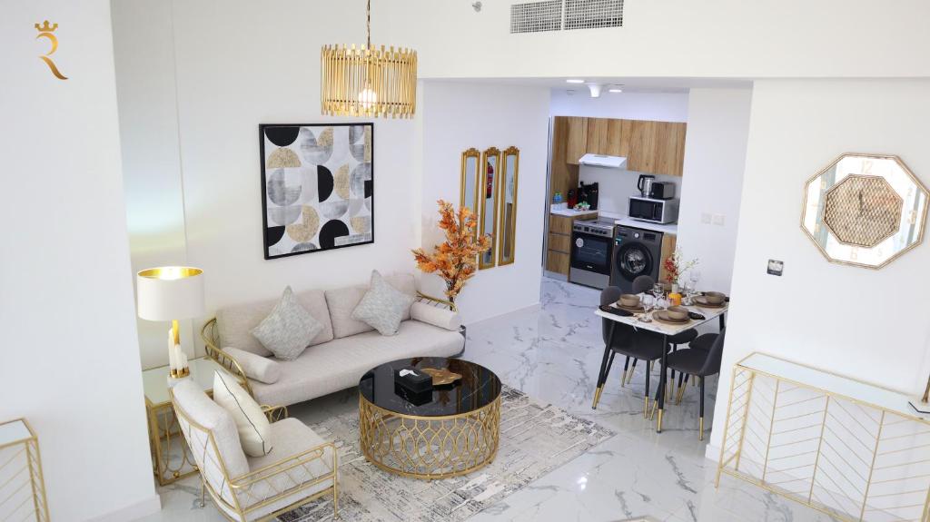 City Nest - 2BR apartment.