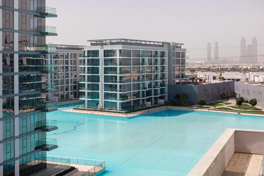 هتل بیوتیفول 1بی آر این کریستال لاگون - Beautiful 1BR in Crystal Lagoon
