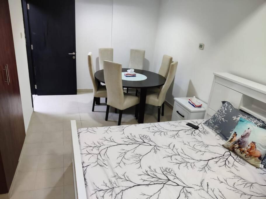 هتل ۱B/R در دوبی مارینا نیار مترو - 1B/R in Dubai Marina near metro