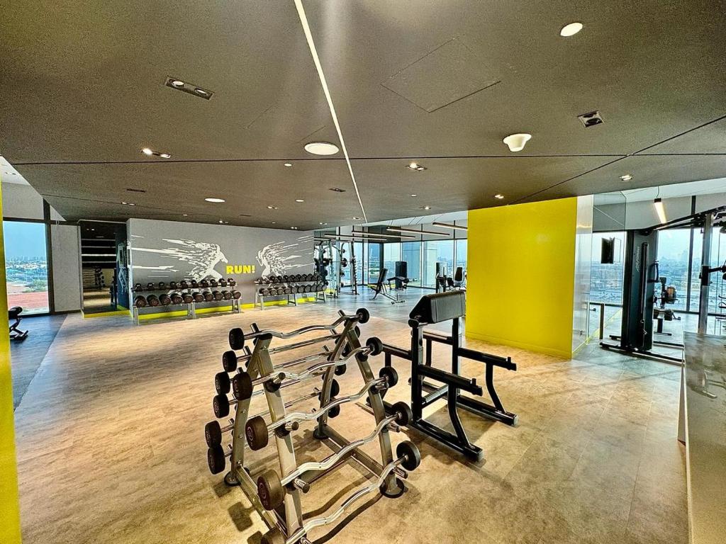 New Two-Bedroom Open View High Floor