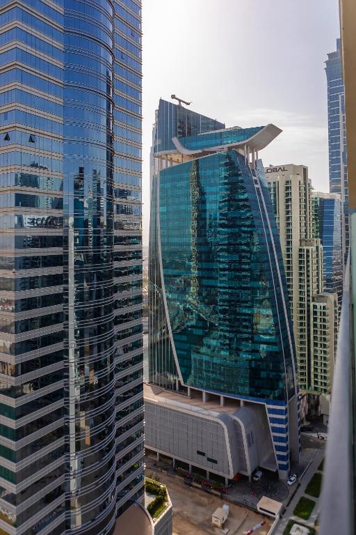 Zada Tower 1BR with amazing Dubai Canal view