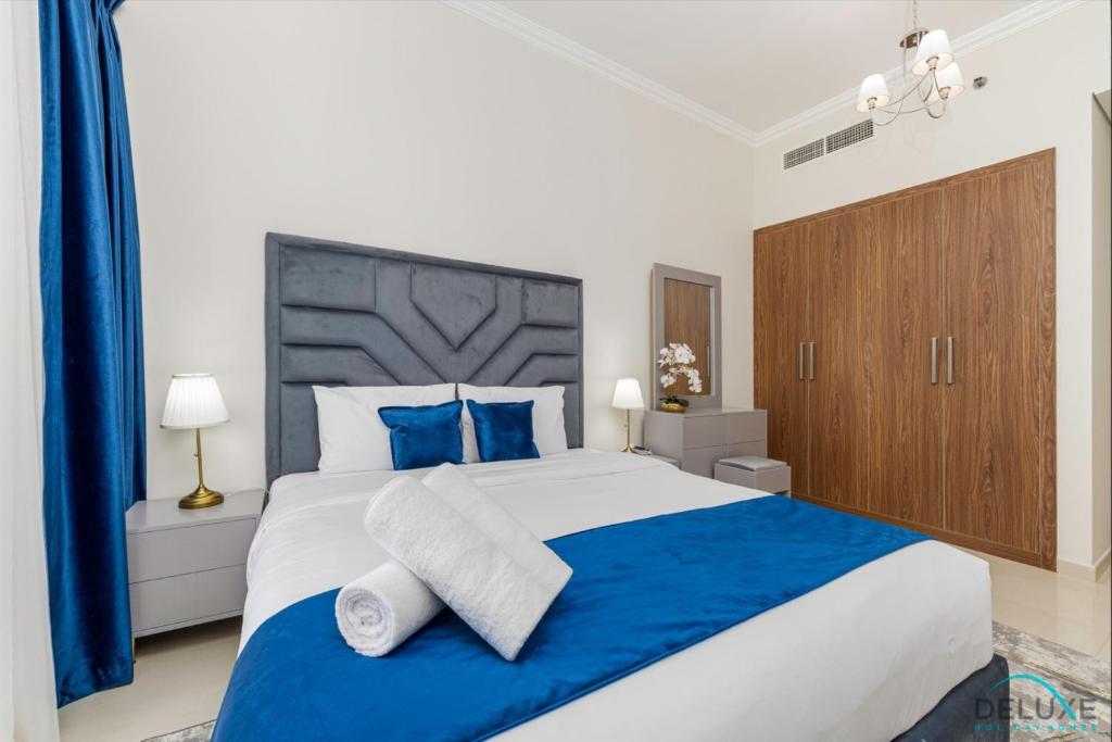 Gorgeous 1BR Apartment in Dunya Tower, Downtown Dubai by Deluxe Holiday Homes