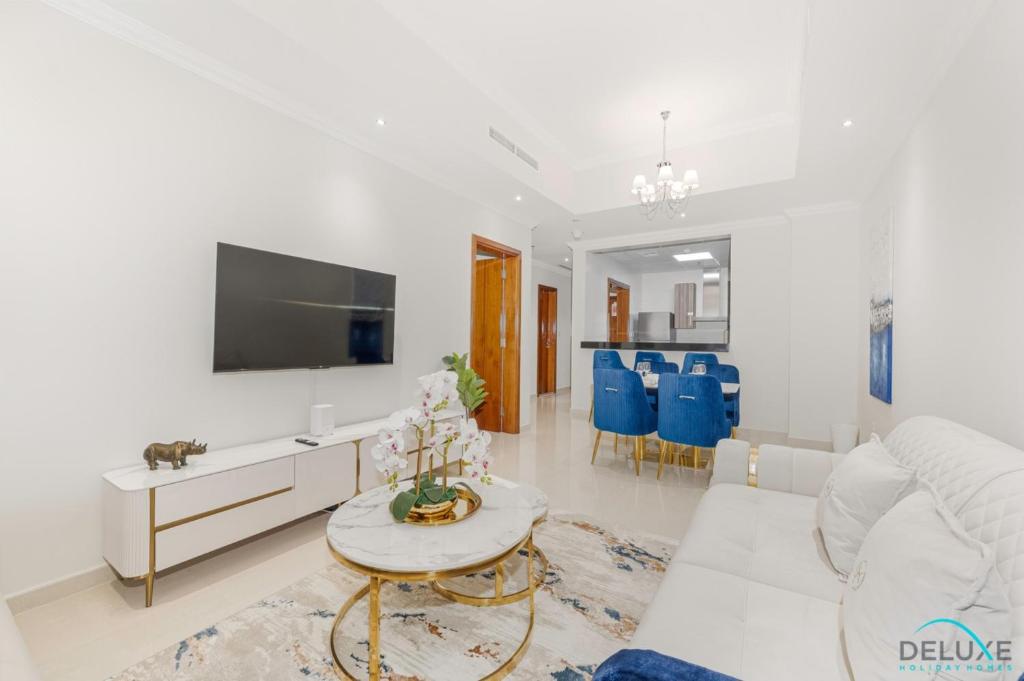 Gorgeous 1BR Apartment in Dunya Tower, Downtown Dubai by Deluxe Holiday Homes