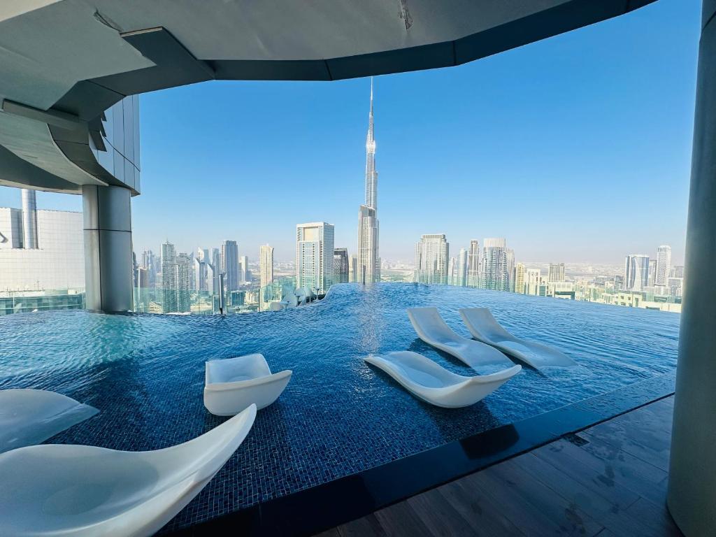 Paramount Midtown: 5-Star 2-Bed