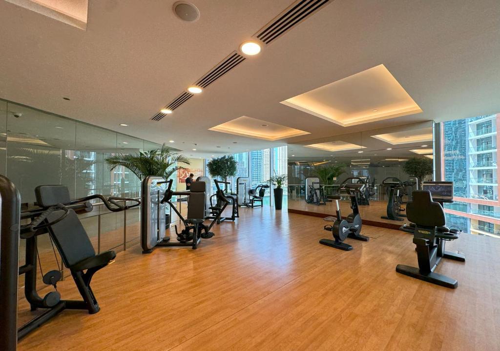 JW Marriott Dubai Marina Residences, Studio with Balcony Connected to Marina Mall