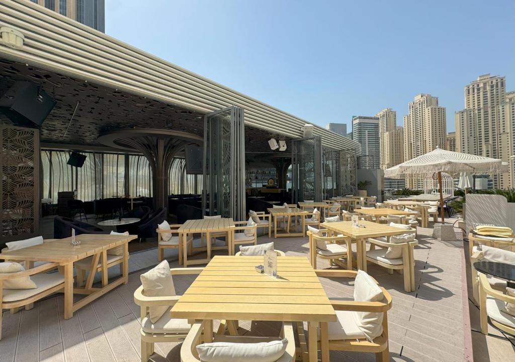 JW Marriott Dubai Marina Residences, Studio with Balcony Connected to Marina Mall