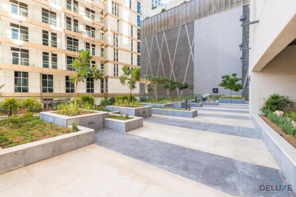 Impressive 1BR Apartment in Dunya Tower, Downtown Dubai by Deluxe Holiday Homes