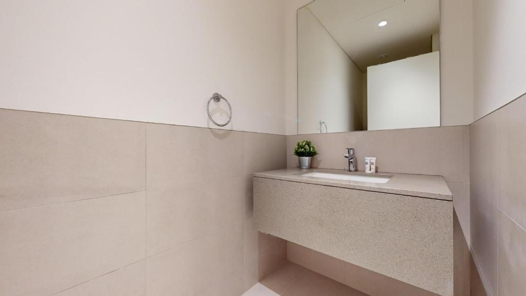 Primestay - 2BR in Creek Harbour Dubai - Summer 3