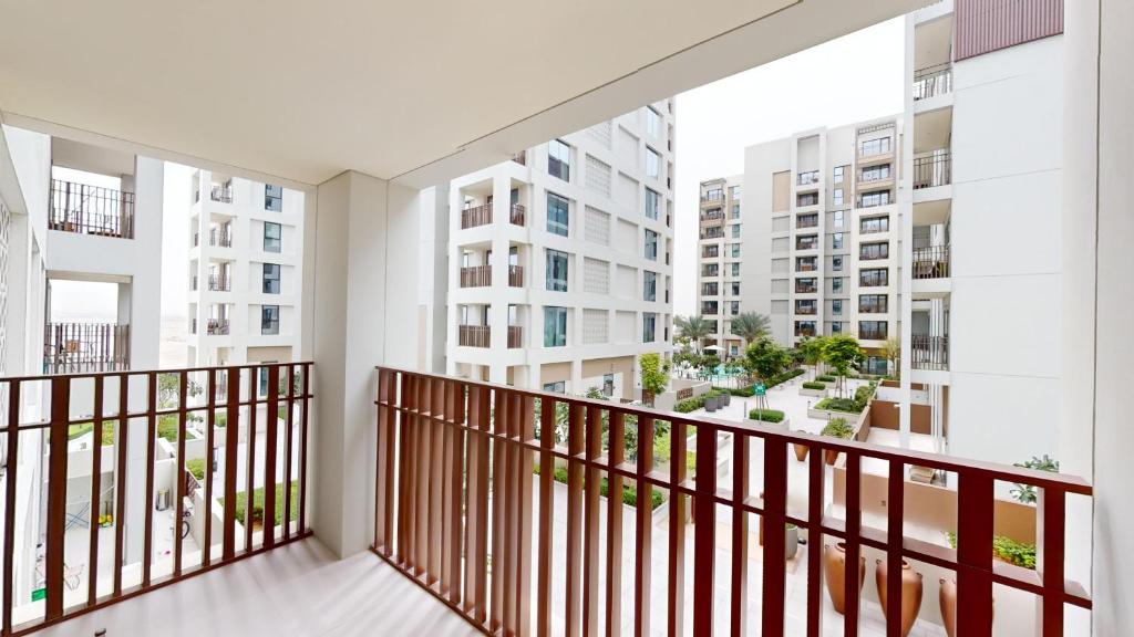 Primestay - 2BR in Creek Harbour Dubai - Summer 3