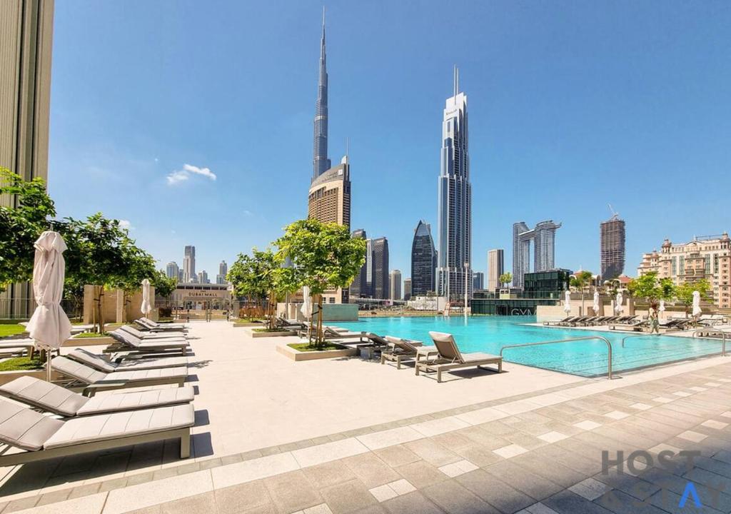 Stylish 2BR Burj Khalifa views