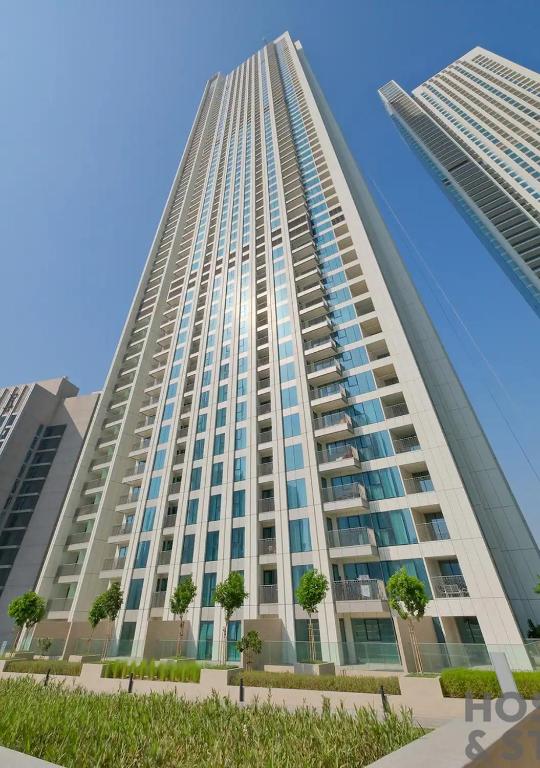 Stylish 2BR Burj Khalifa views