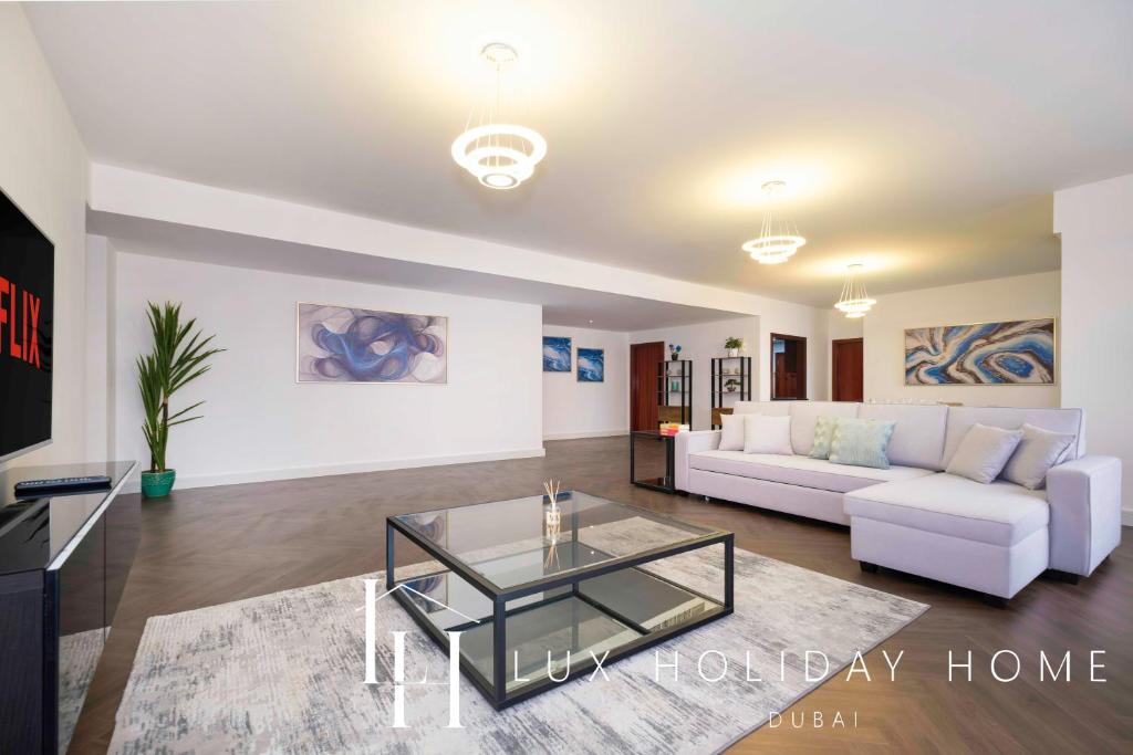 LUX The JBR Central Suite