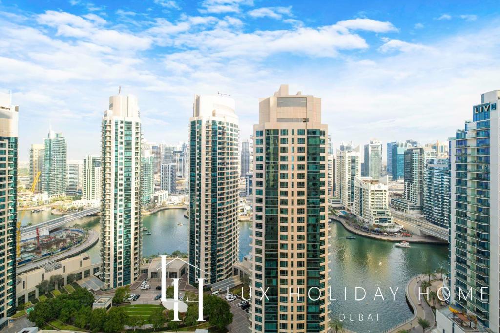 LUX The JBR Central Suite