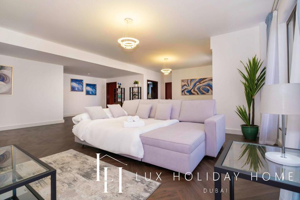 LUX The JBR Central Suite