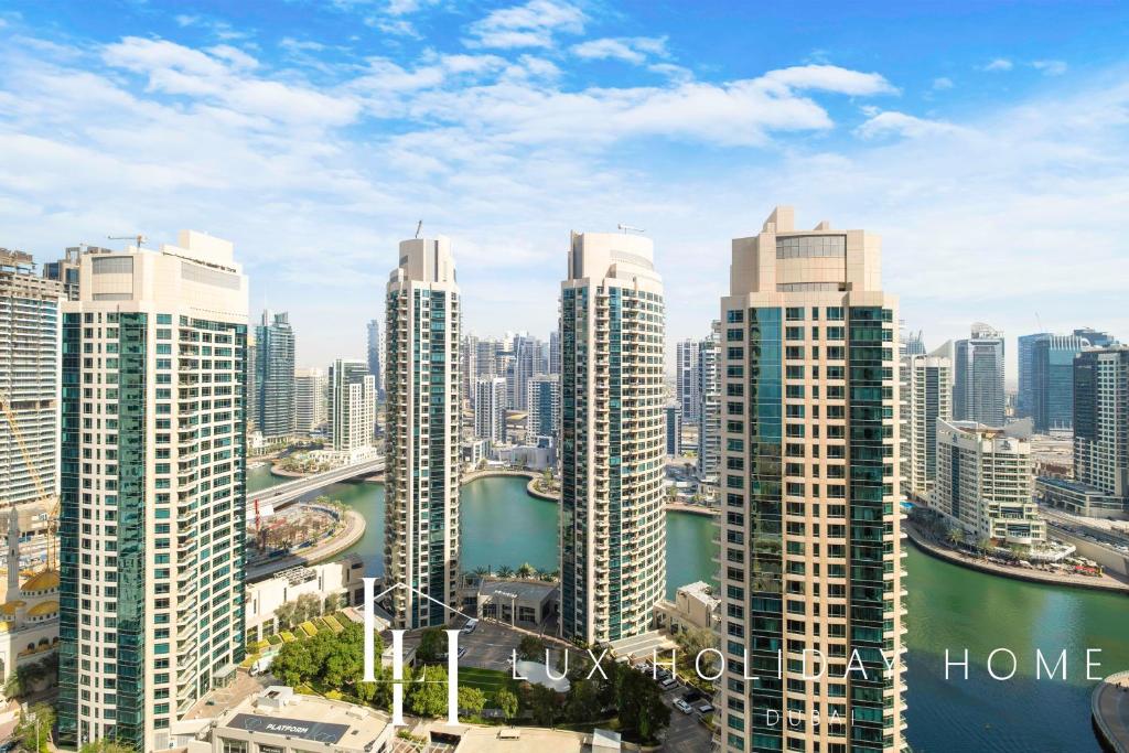 LUX The JBR Central Suite