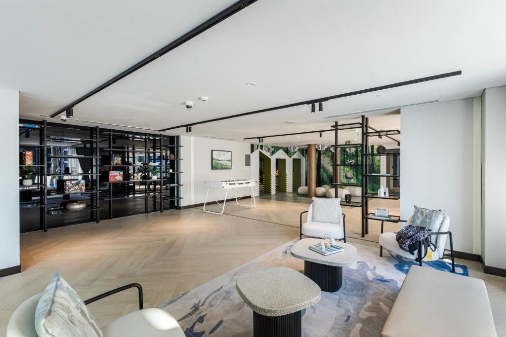 Panoramic Park View 1BR Suite Wilton Park Residences, MBR