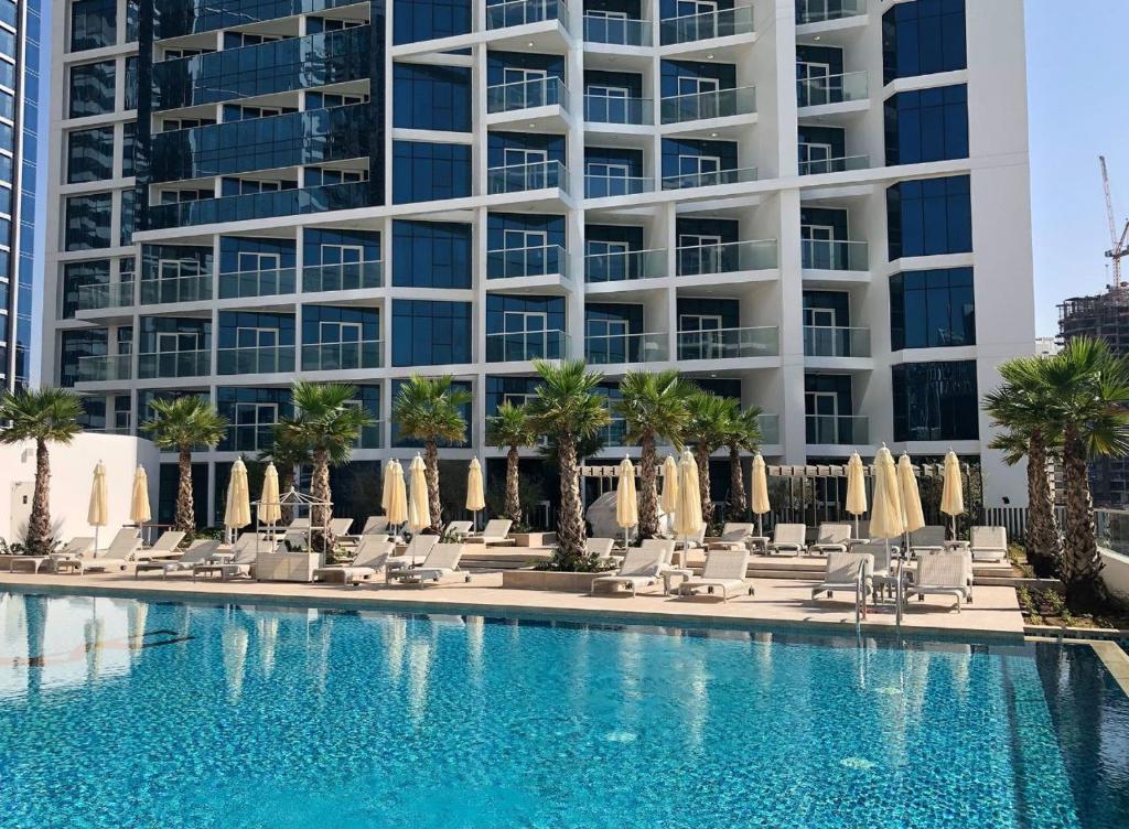 Studio Apartment in DAMAC Maison Prive Businessbay - Dubai Canal View