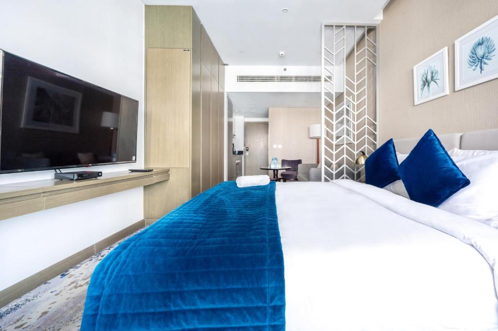 Studio Apartment in DAMAC Maison Prive Businessbay - Dubai Canal View