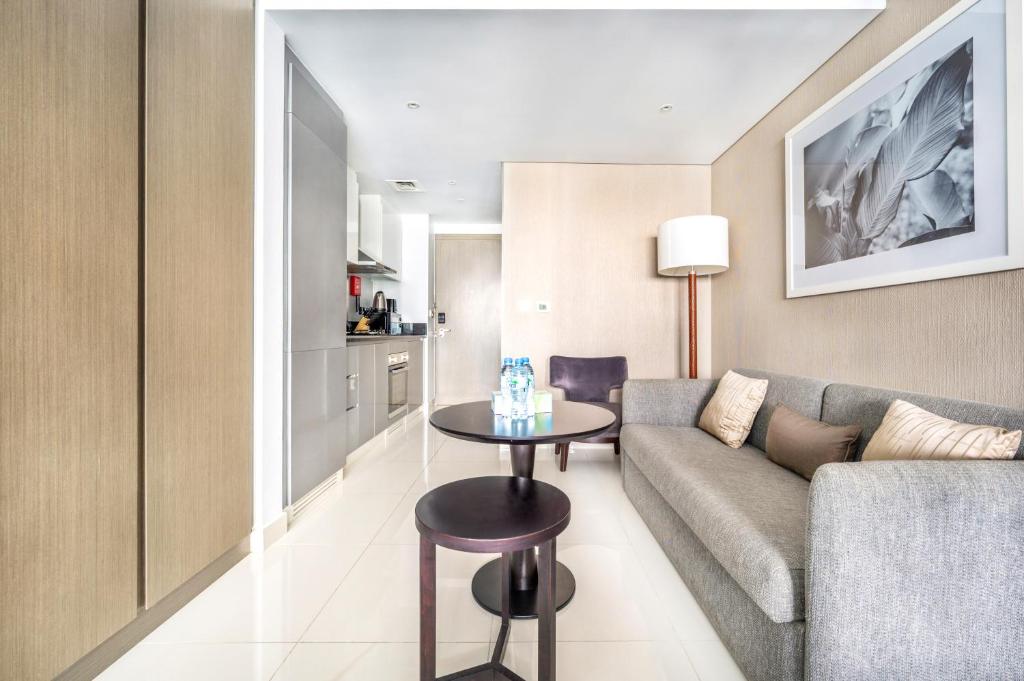 Studio Apartment in DAMAC Maison Prive Businessbay - Dubai Canal View