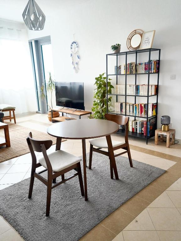 Cozy apartment with a Golf View