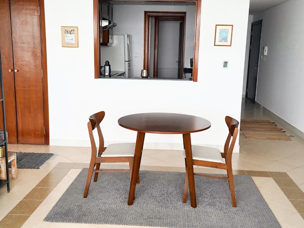 Cozy apartment with a Golf View