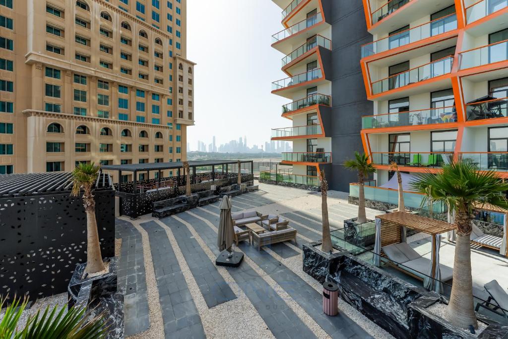 Brand New Apt 1BHK w/ wonderful view of Dubai City