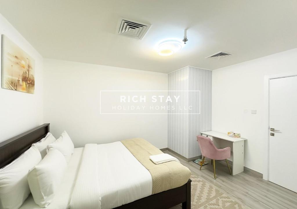 Enticing 2BR in Marina View Tower by Rich Stay