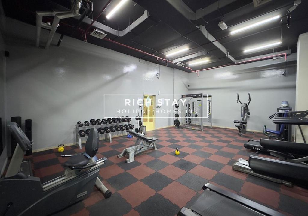 Enticing 2BR in Marina View Tower by Rich Stay