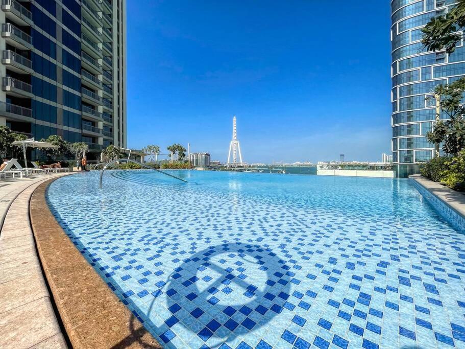 World Class 3BR Ultra Luxurious with sea view