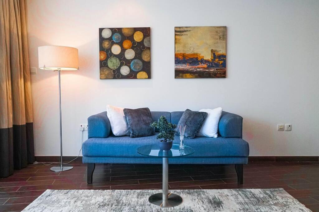 Cozy Studio in Sports City