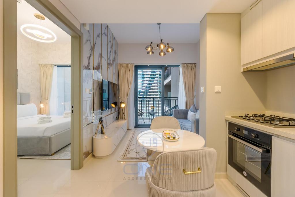 Elegant & Luxurious 1BDR in Business Bay!