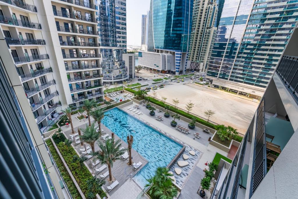 Elegant & Luxurious 1BDR in Business Bay!