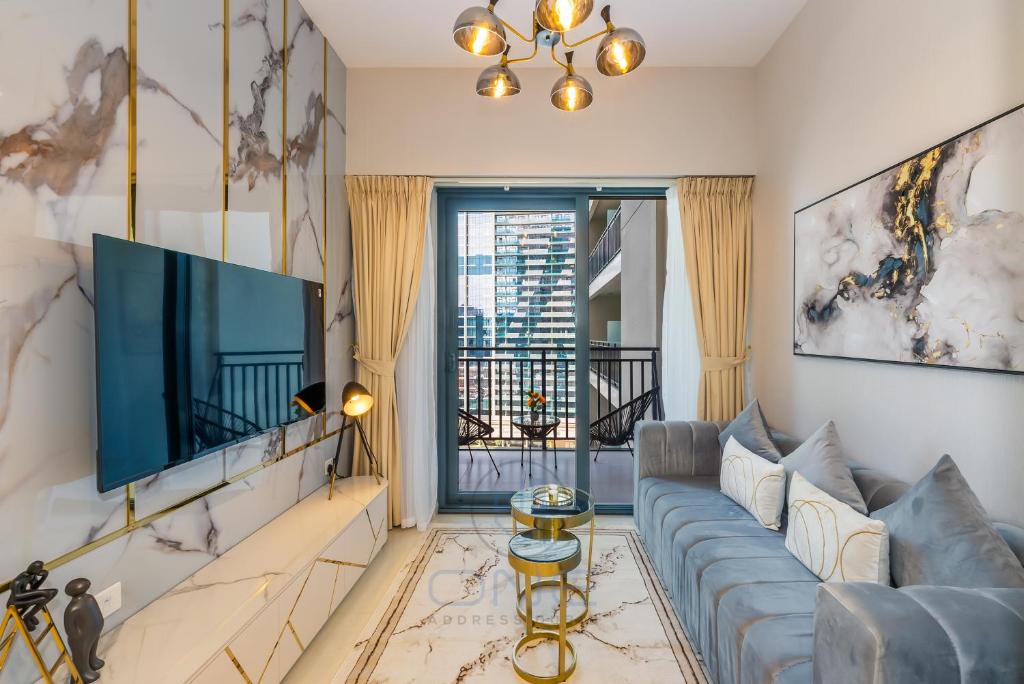 Elegant & Luxurious 1BDR in Business Bay!