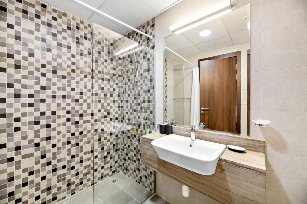 Stylish 1 BR in Al Furjan