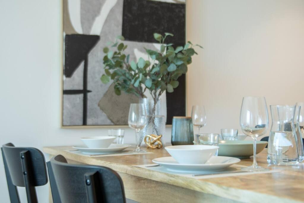 FIRST CLASS 2BR with Direct Access to Dubai Mall