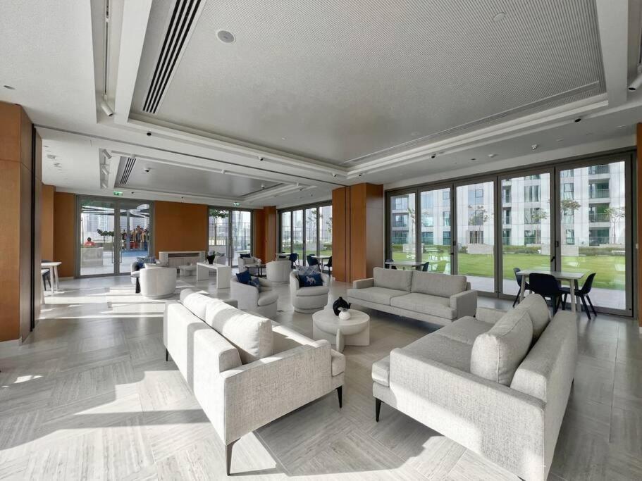 FIRST CLASS 2BR with Direct Access to Dubai Mall